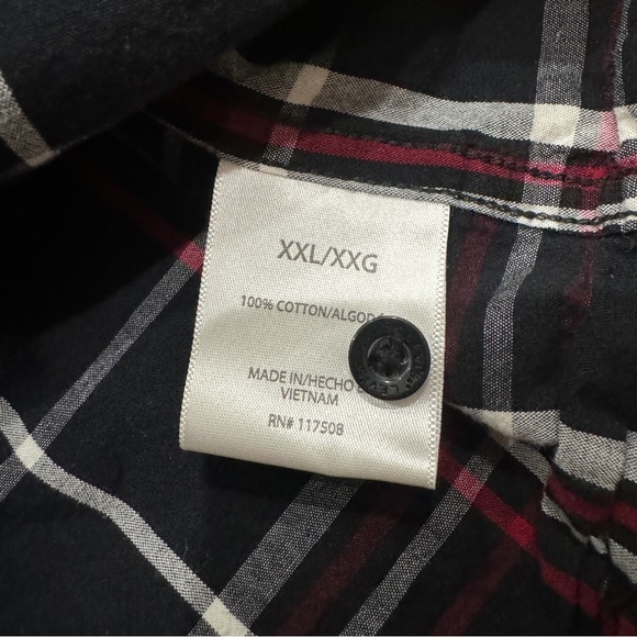 Levi’s Long Sleeve Pearl Snap Plaid Button Up Shirt Black Red White Modern Fit - Picture 8 of 8